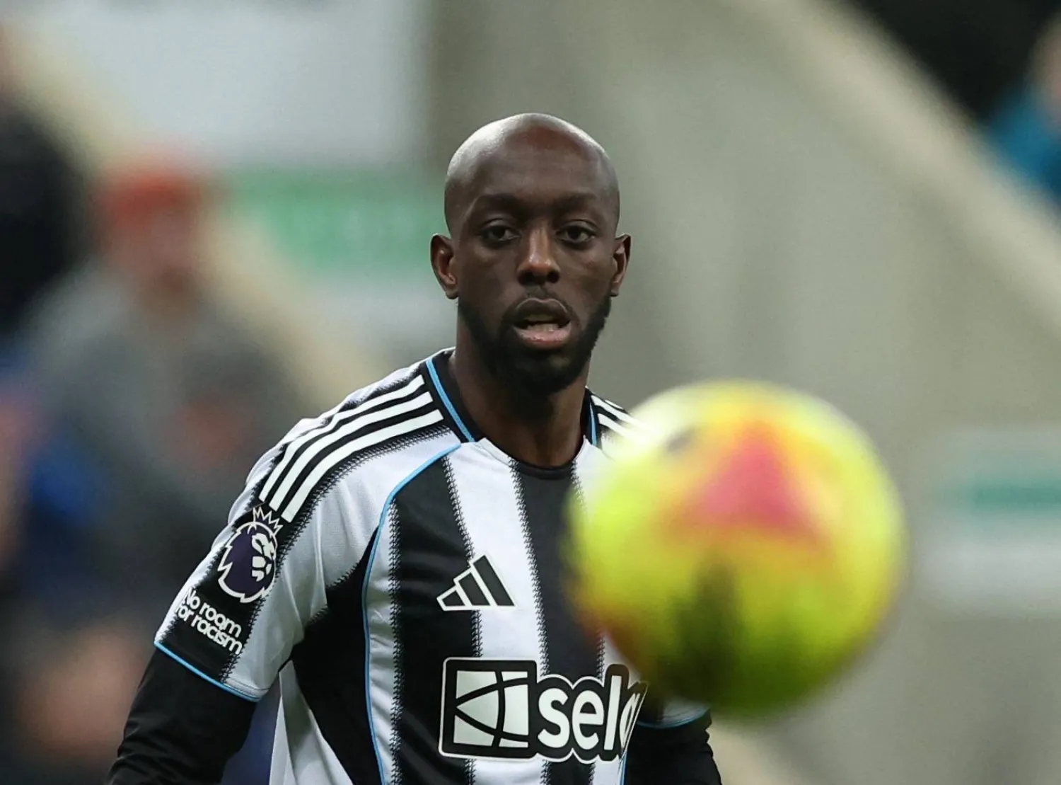 يوان ويسا (رويترز)