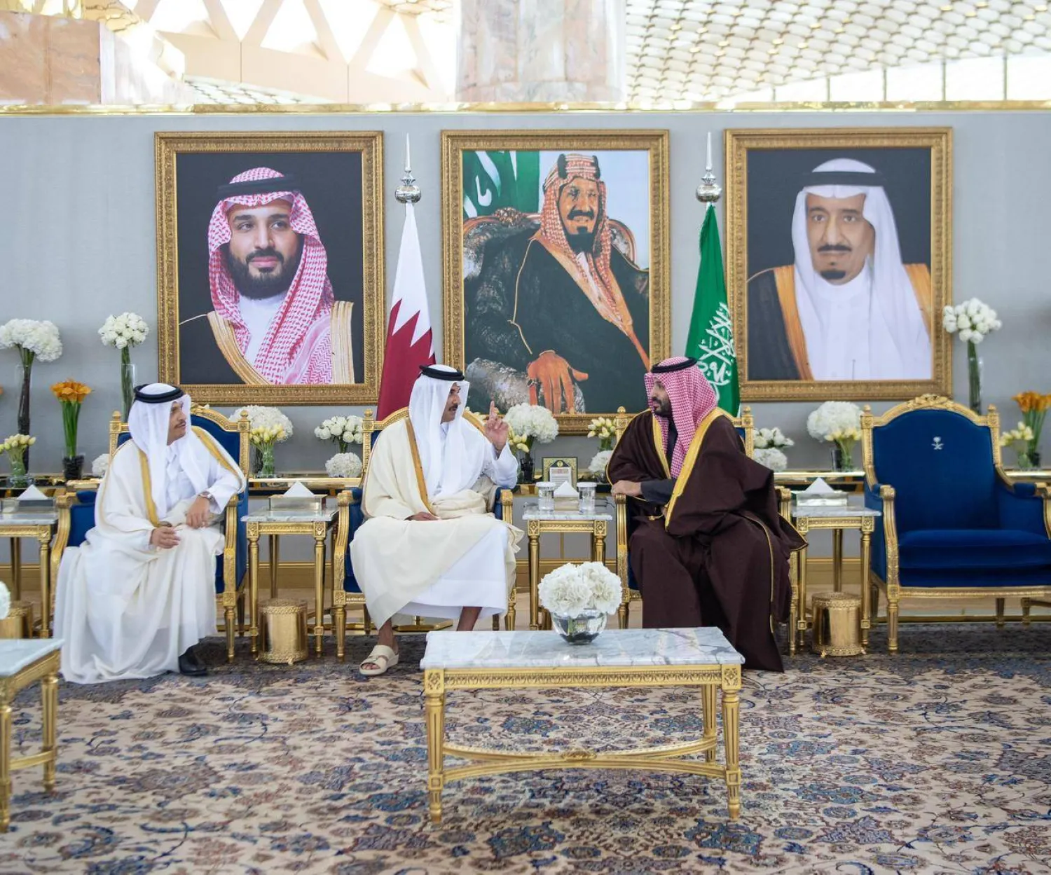 Prince Mohammed bin Salman bin Abdulaziz Al Saud, Saudi Crown Prince and Prime Minister, and Emir of Qatar Sheikh Tamim bin Hamad Al Thani meet in Riyadh on Monday. (SPA)