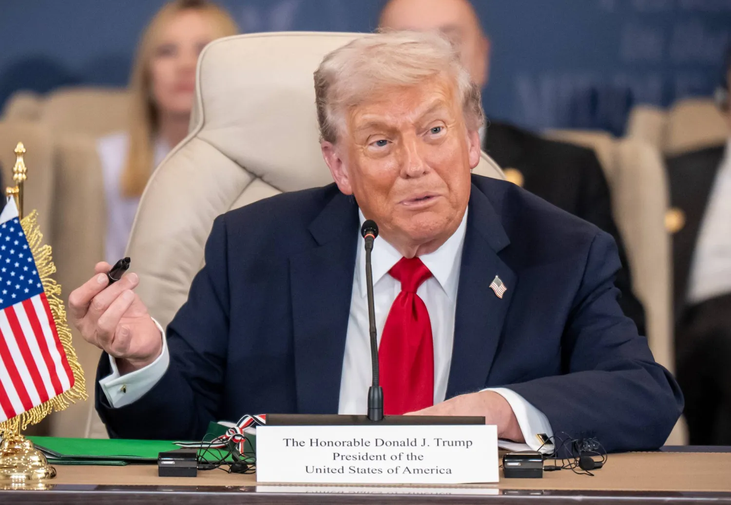 ترمب خلال مشاركته في قمة غزة أكتوبر الماضي (د.ب.أ)