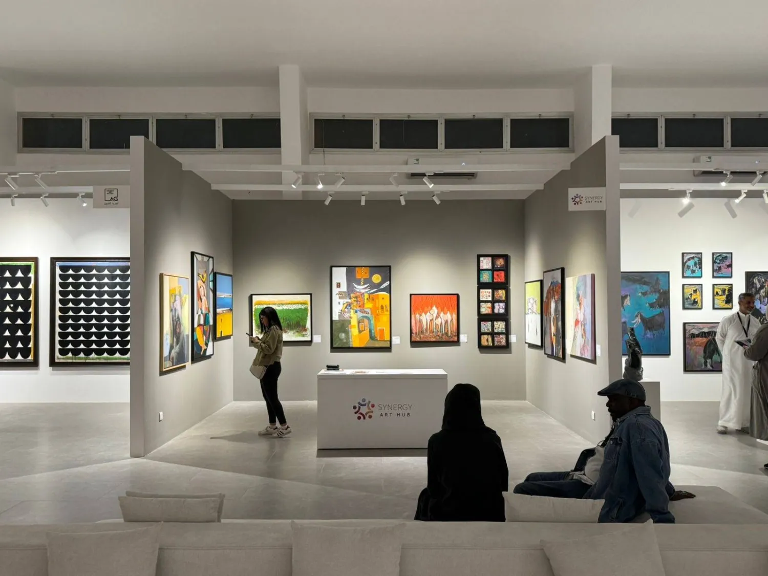 فعالية تمتد على مدى 6 أيام لدعم الفنانين السعوديين والعالميين (الشرق الأوسط)