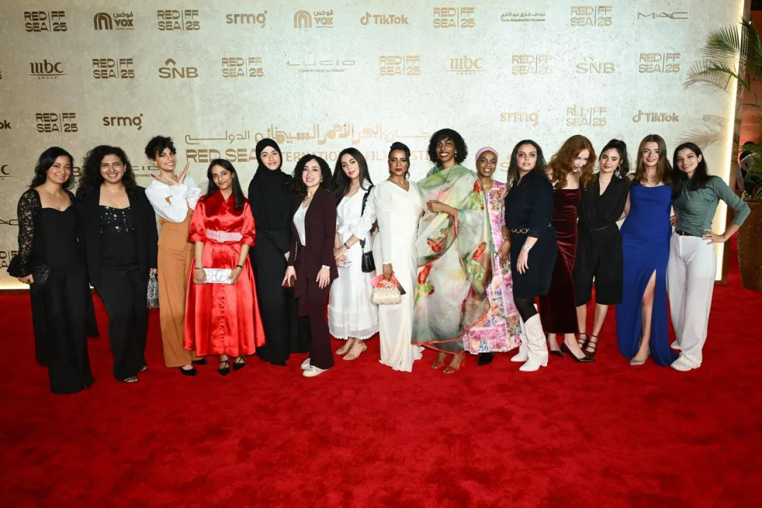 صانعات الأفلام خلال حضورهن عروض أفلامهن في مهرجان البحر الأحمر (نتفليكس) 