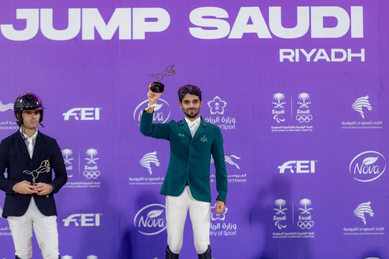 المبطي خلال التتويج (الشرق الأوسط)