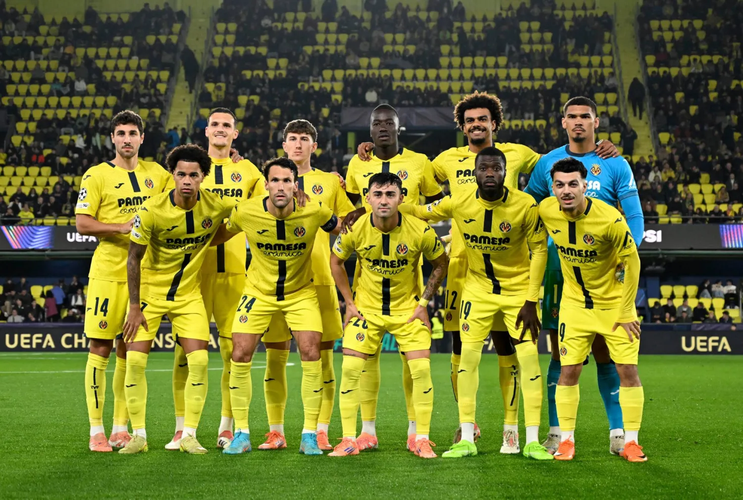 قرر قاضي المسابقات في الاتحاد الإسباني لكرة القدم إرجاء المباراة (رويترز)