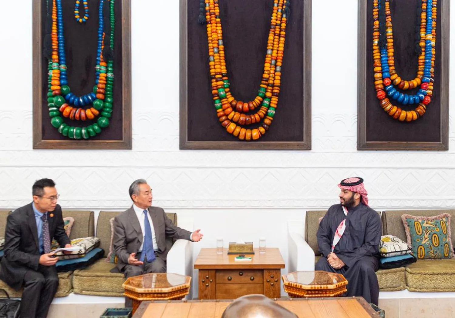 ولي العهد السعودي خلال مباحثاته مع وزير الخارجية الصيني (واس)