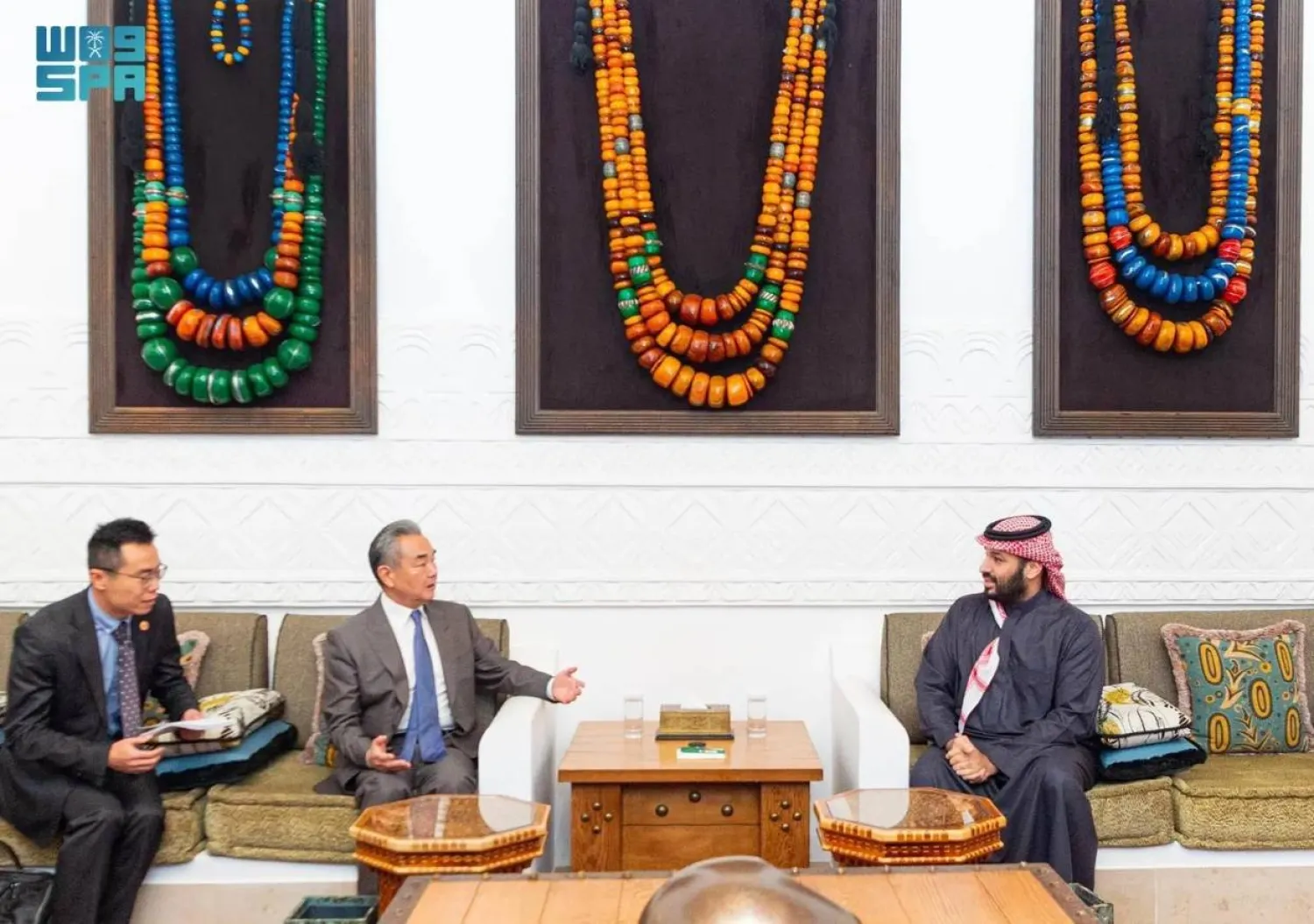 The Saudi Crown Prince met on Sunday with the Chinese Minister of Foreign Affairs in Riyadh. SPA