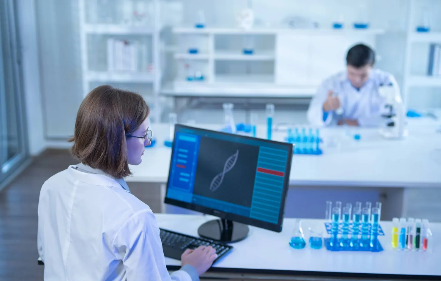 ثورة في علم الجينوم: جينات تكشف مرضاً وأخرى تحرّرنا من القيود