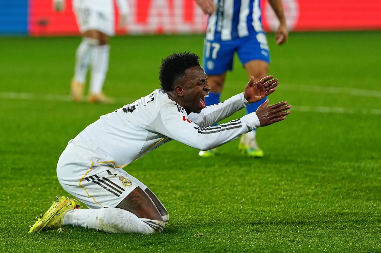 فينيسيوس جونيور (أ.ب)