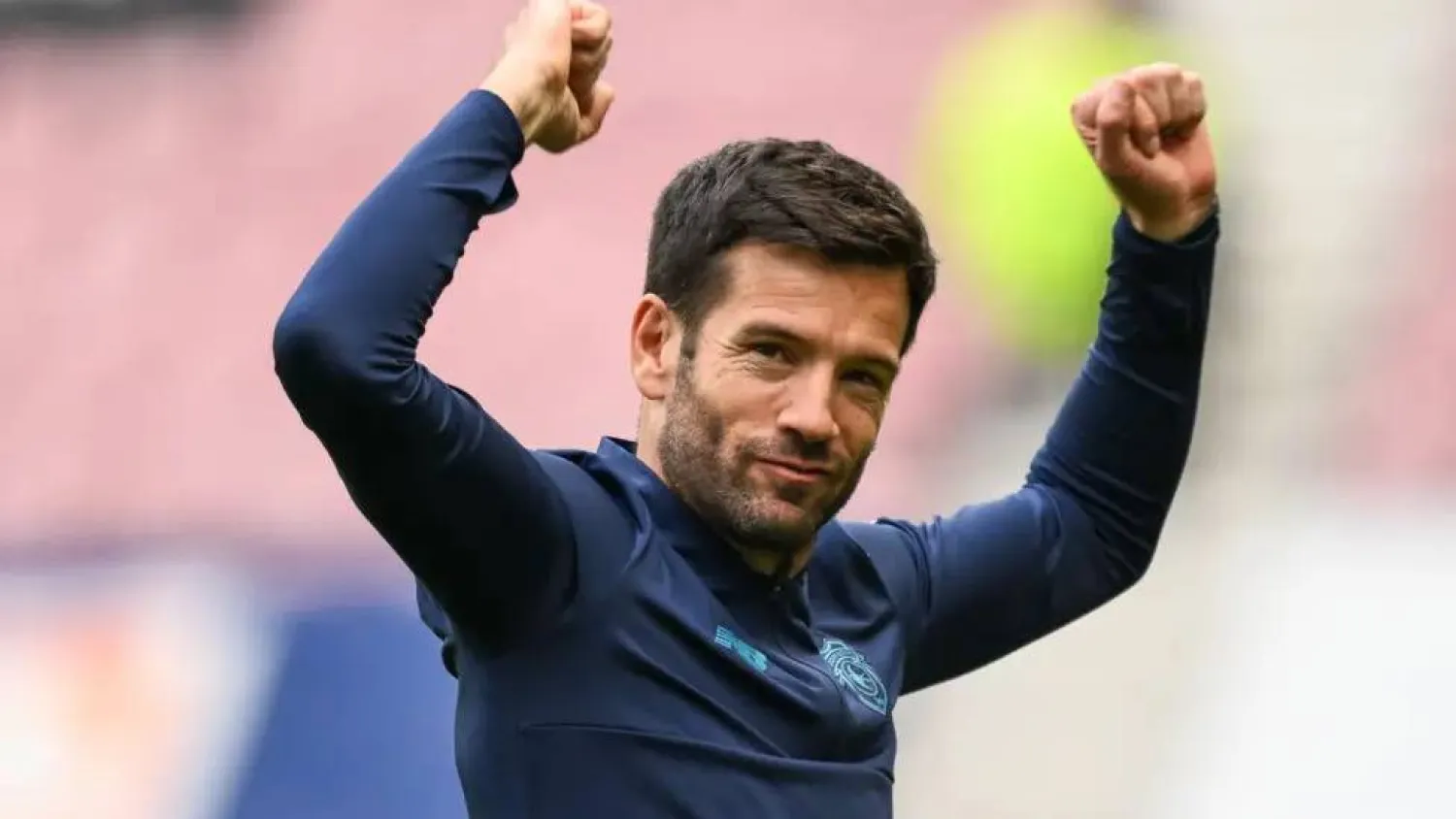 برايان باري ميرفي مدرب كارديف (رويترز)