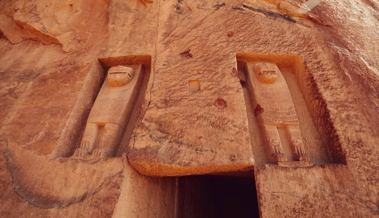 اكتشافات أثرية جديدة في دادان تسدّ الفجوة الزمنية بين الفترتين النبطية والإسلامية في وادي القرى بالعُلا (واس)