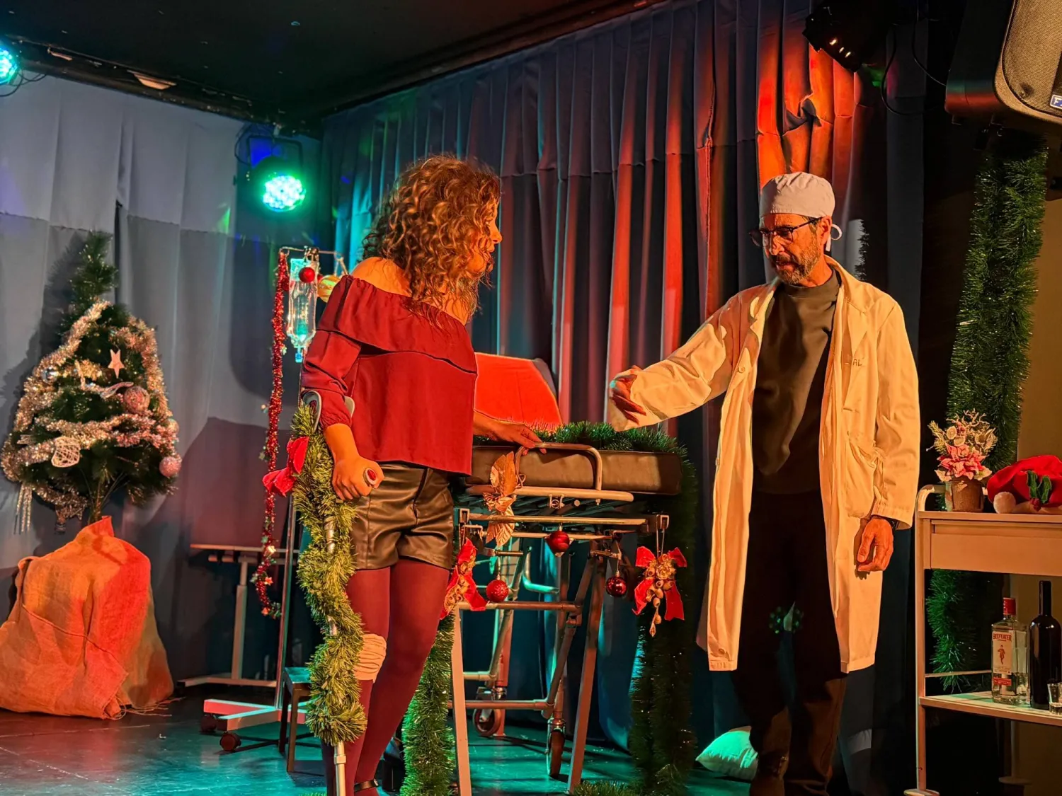 النية واضحة لكنّ الخشبة تطلب أكثر من صدق الشعور (الشرق الأوسط)