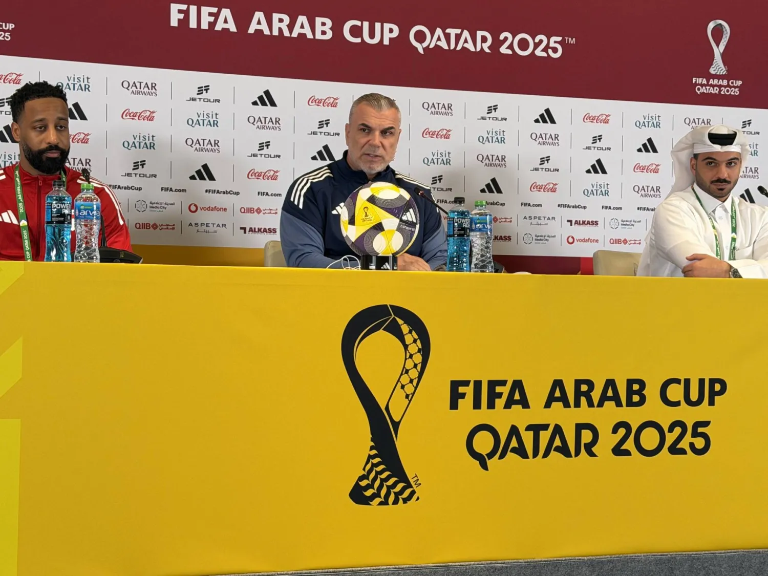 كوزمين أولاريو (الشرق الأوسط)