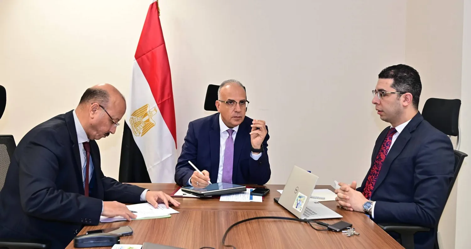 وزير الري المصري هاني سويلم يتابع إجراءات تحديث مراكز التنبؤ والرصد في اجتماع الأربعاء (وزارة الموارد المائية والري المصرية)