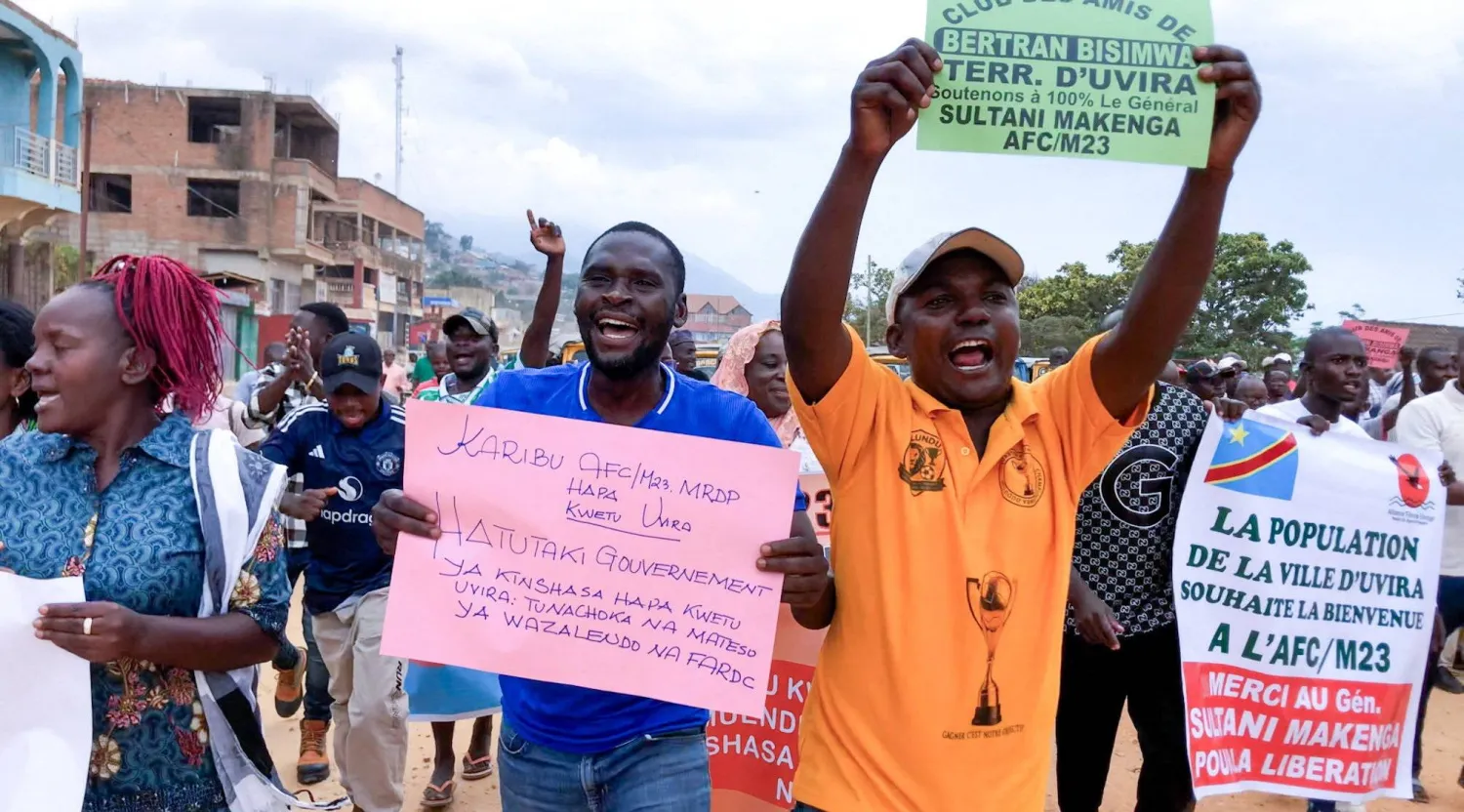 مجموعة من متمردي حركة 23 مارس المدعومين من رواندا (رويترز)