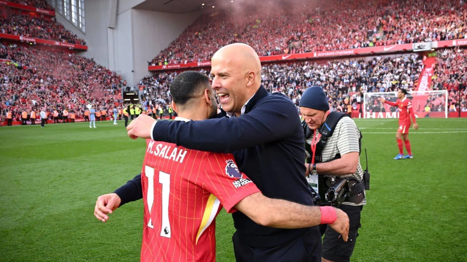 صلاح وسلوت من علاقة مثالية الموسم الماضي الى صدام وأزمات هذا الموسم (موقع ليفربول)