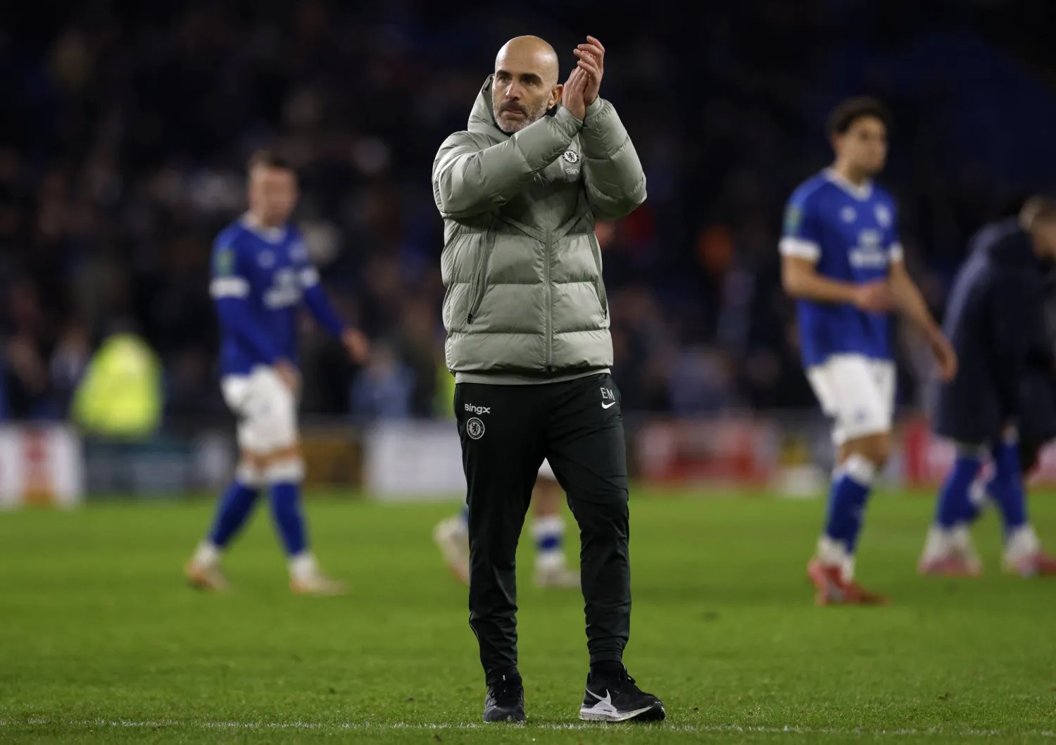 ماريسكا مدرب تشيلسي يشكر جماهير النادي لدعمها (رويترز)