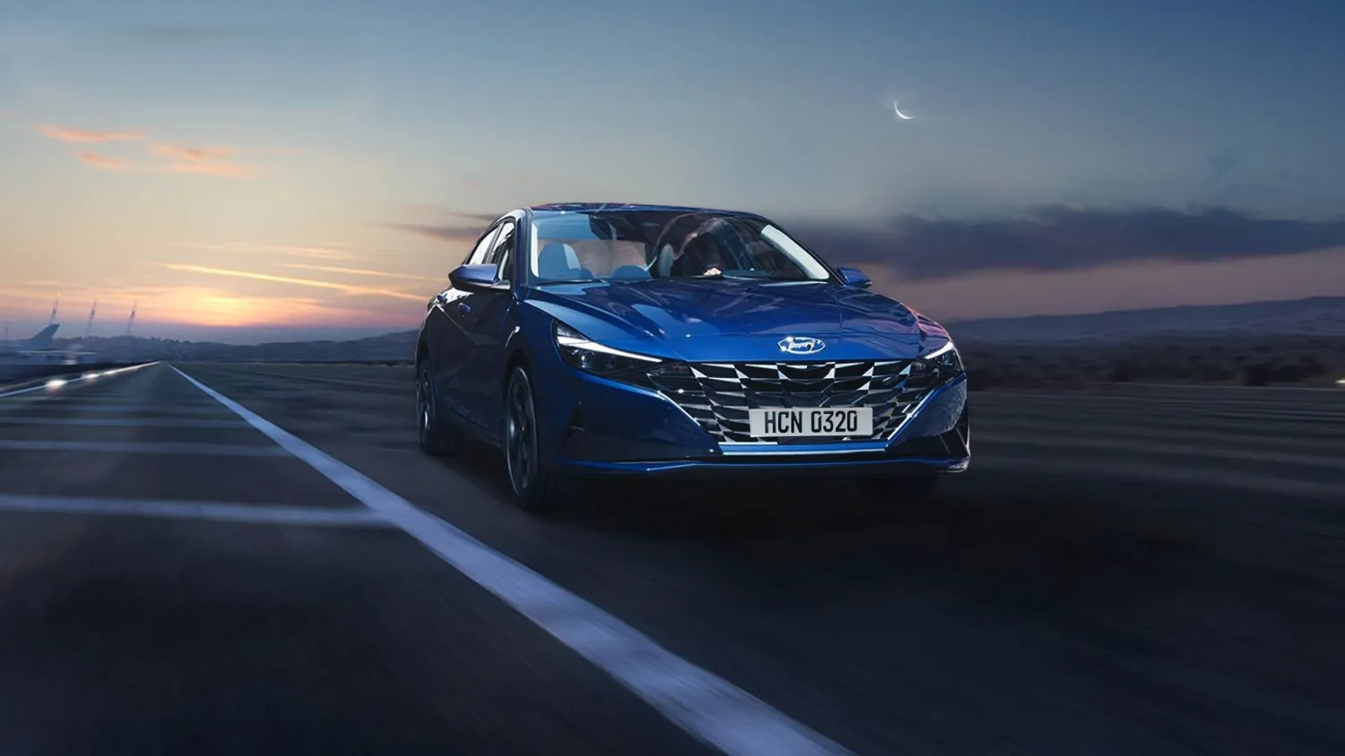 سيارة «هيونداي إلنترا» موديل CN7 (وكيل هيونداي في مصر عبر فيسبوك) 