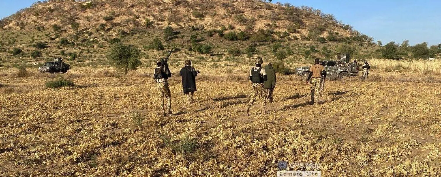 الجيش النيجيري خلال تمشيط منطقة تنشط فيها مجموعات إرهابية (إعلام محلي)
