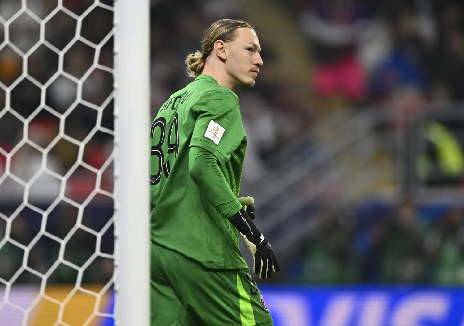 الروسي ماتفي سافونوف حارس سان جيرمان (إ.ب.أ)