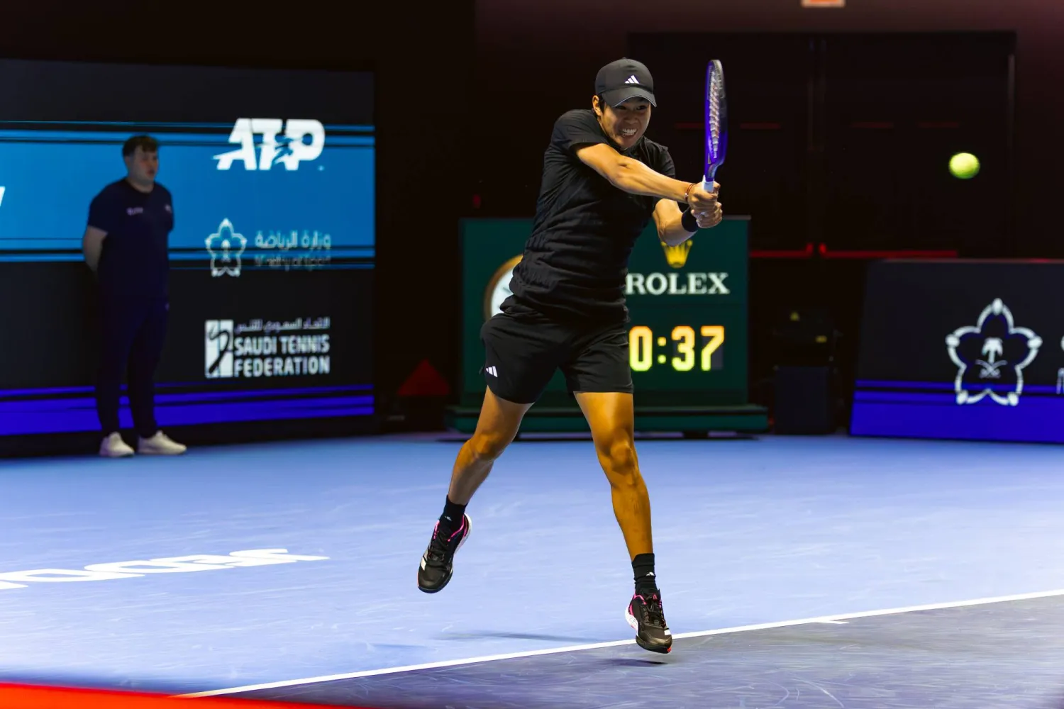  ليرنر تيين خطف بطاقة العبور إلى نصف النهائي (الشرق الأوسط)