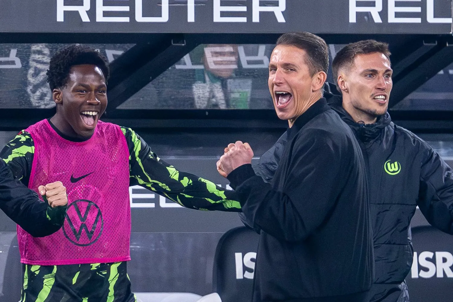 دانييل باور باق في تدريب فولفسبورغ حتى 2027 (أ.ب)