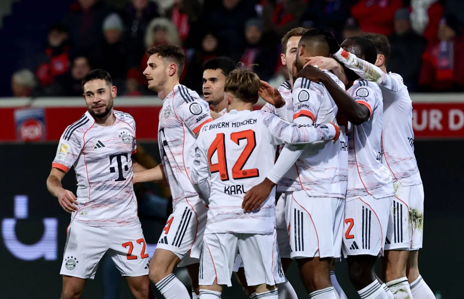 نادي بايرن ميونيخ يبدأ فترة التوقف الشتوي وهو في قمة مستوياته الفنية (إ.ب.أ)