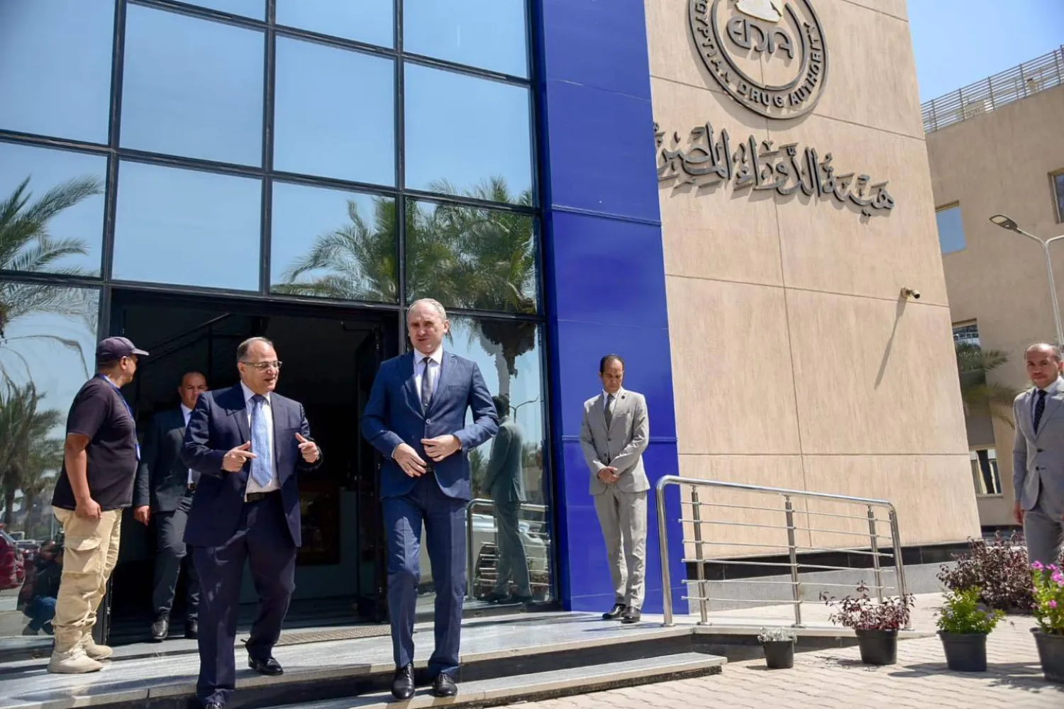 هيئة الدواء المصرية تنفي وجود «نقص في أدوية البرد والأمراض المزمنة» (هيئة الدواء المصرية)