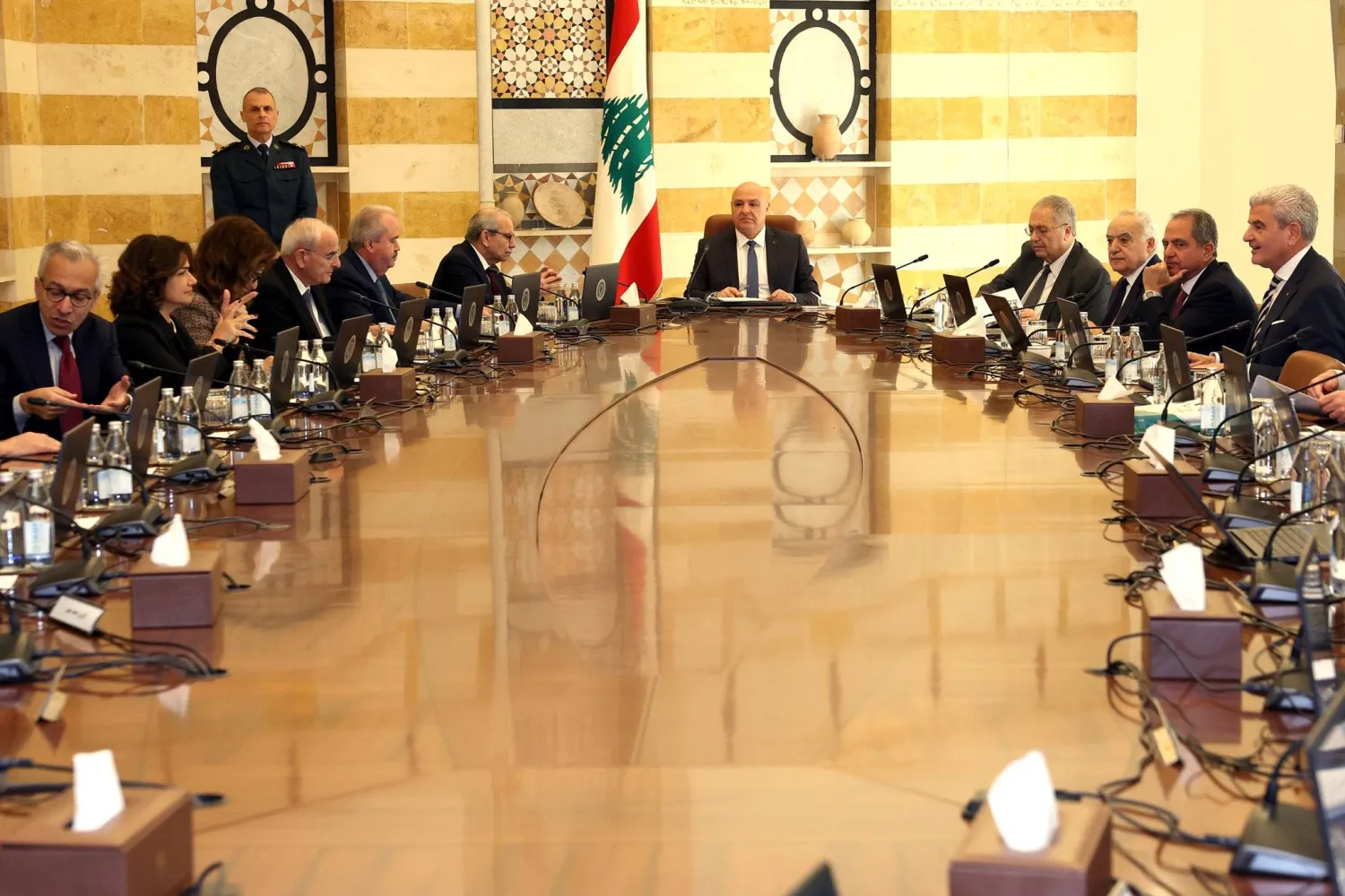 الحكومة اللبنانية ملتئمة برئاسة رئيس الجمهورية جوزيف عون (الرئاسة اللبنانية)