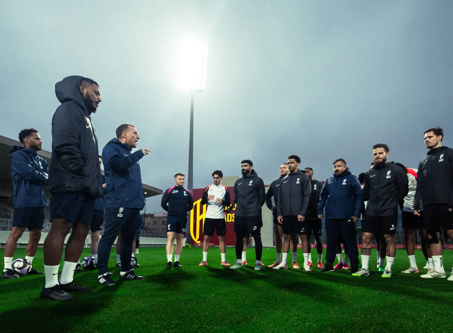 يواصل الفريق تحضيراته لمواجهة ضمك (نادي القادسية) 