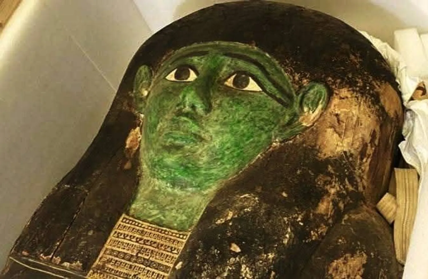 التابوت الأخضر من القطع الأثرية النادرة (المتحف المصري بالتحرير)