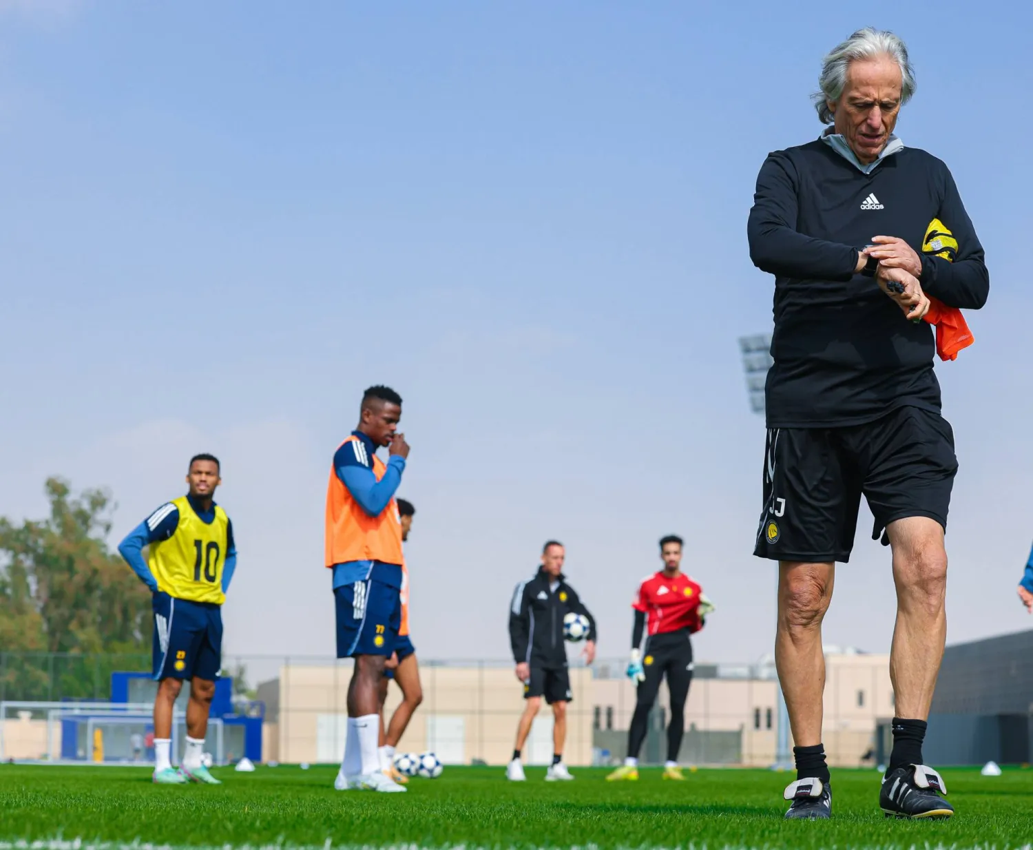 خيسوس خلال التدريبات التحضيرية لمواجهة الزوراء (نادي النصر)