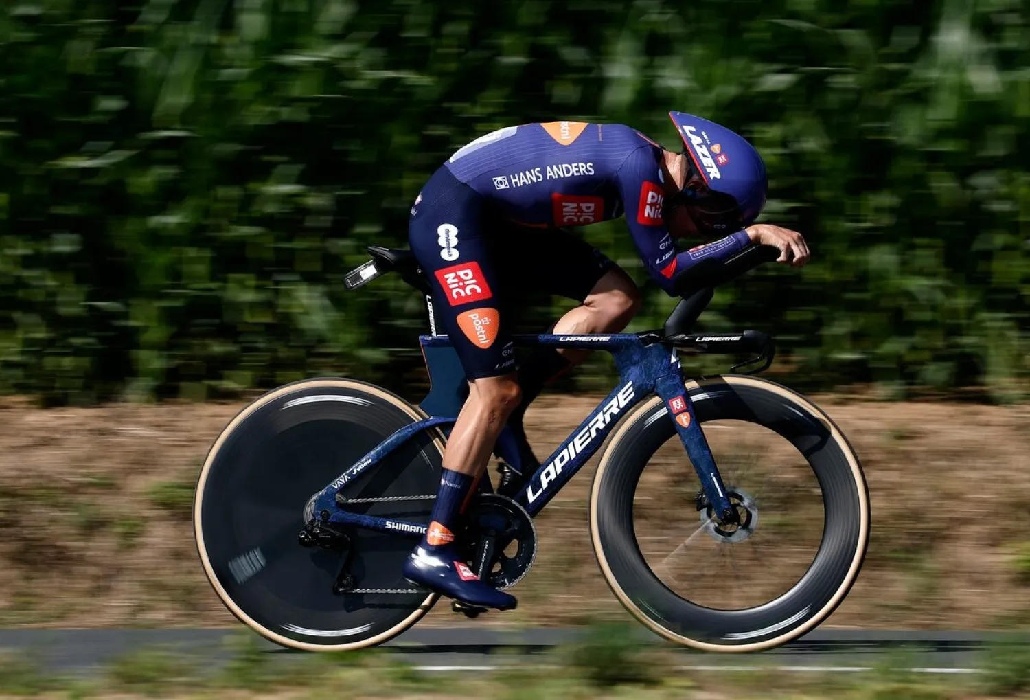 أوسكار أونلي (رويترز)