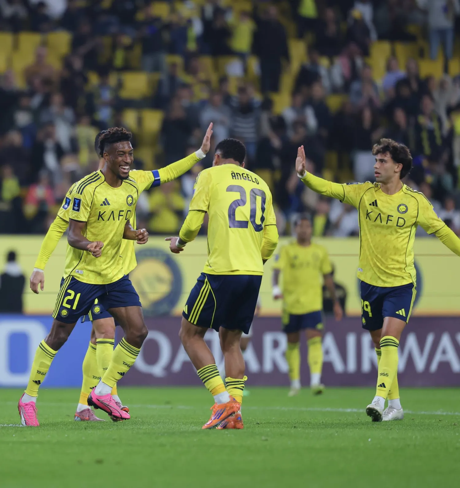 كومان سجل تألقاً لافتاً في المواجهة (تصوير: عبد العزيز النومان)