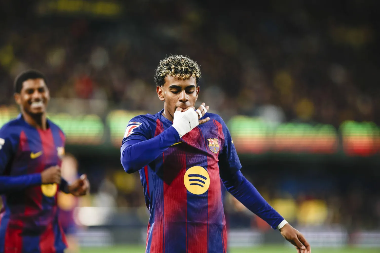 نجم برشلونة لامين جمال (إ.ب.أ)