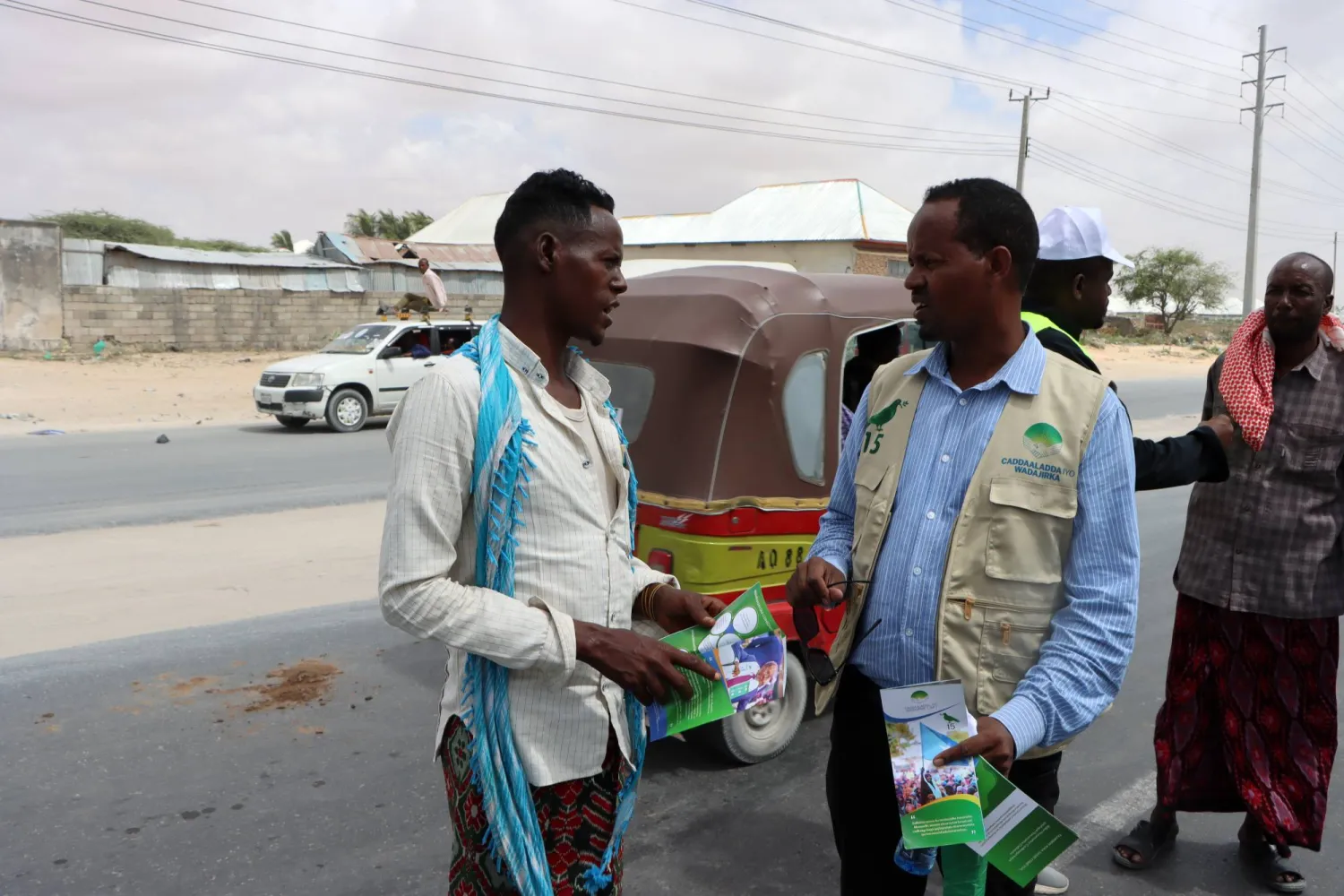 Members of the Justice and Solidarity Party (JSP) campaign in the streets as they share their political aims with voters in Mogadishu, Somalia, 22 December 2025. EPA/SAID YUSUF WARSAME