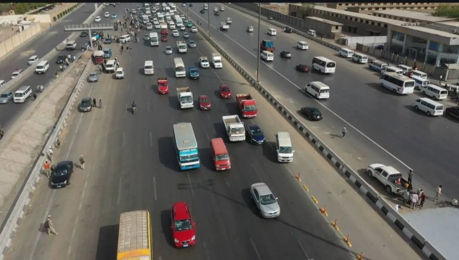 الحكومة المصرية تقر تعديلات على «قانون المرور» لتغليظ العقوبات على المخالفين (وزارة النقل المصرية)