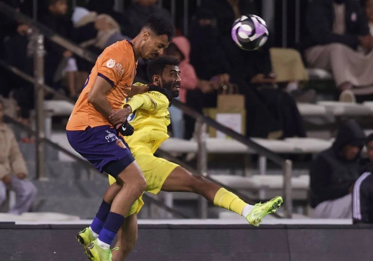 من مباراة الفيحاء والحزم في المجمعة (تصوير: نايف العتيبي)