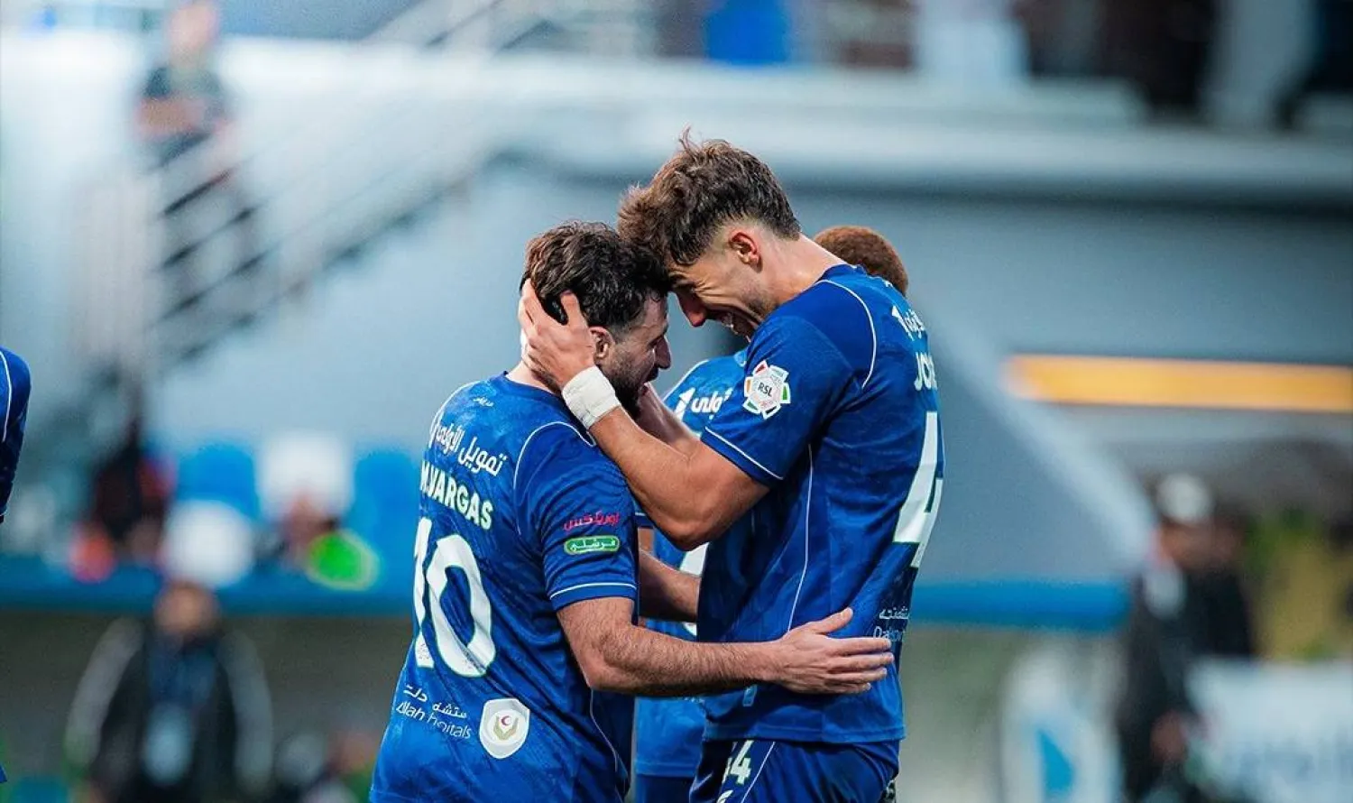 فرحة فتحاوية بهدف فارغاس الثاني (نادي الفتح)