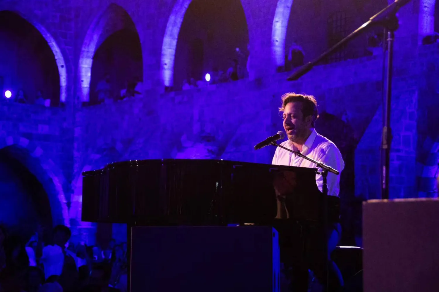 الموسيقي غي مانوكيان (فيسبوك)