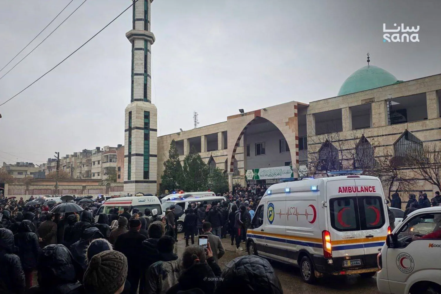 تشييع ضحايا تفجير المسجد في حمص (سانا)