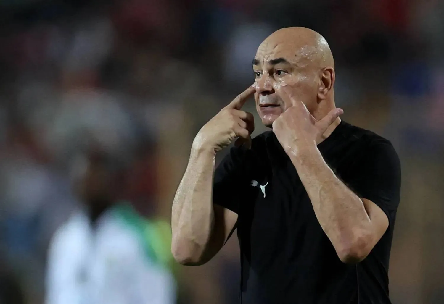 حسام حسن مدرب منتخب مصر (رويترز)