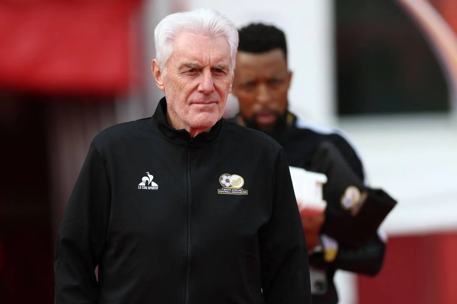 البلجيكي هوغو بروس مدرب المنتخب الجنوب أفريقي (أ.ف.ب)