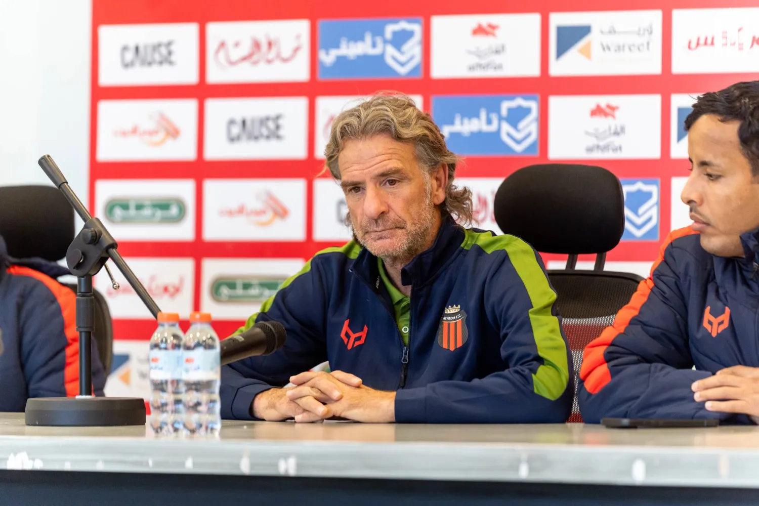 كارينيو خلال المؤتمر الصحافي (الشرق الأوسط)