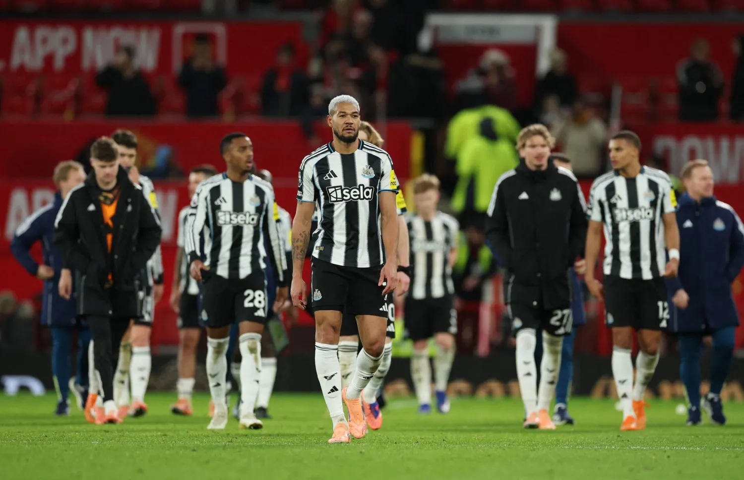 لاعبو نادي نيوكاسل يونايتد في اختبار مهم (رويترز)