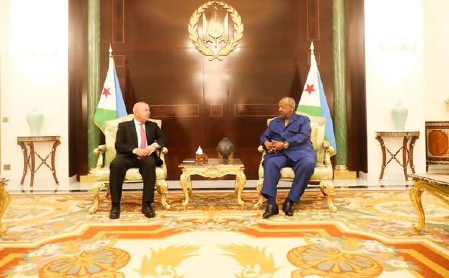 الرئيس الجيبوتي خلال لقاء نائب رئيس الوزراء المصري للتنمية الصناعية الاثنين (وزارة النقل المصرية)