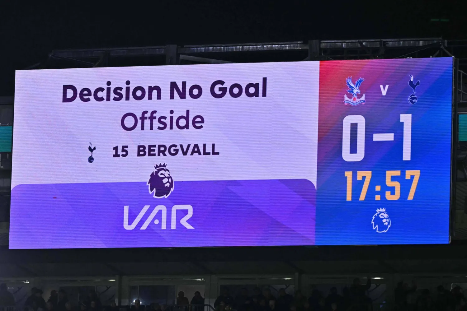 هل يتم تعديل قانون التسلل؟ (أ.ف.ب)