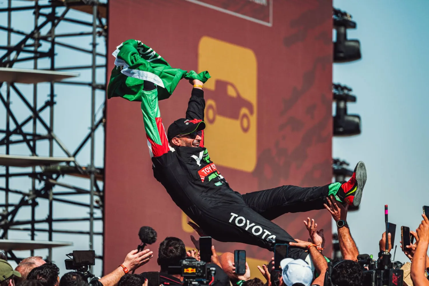 يزيد الراجحي يتطلع لتألق جديد في الرالي (الشرق الأوسط)