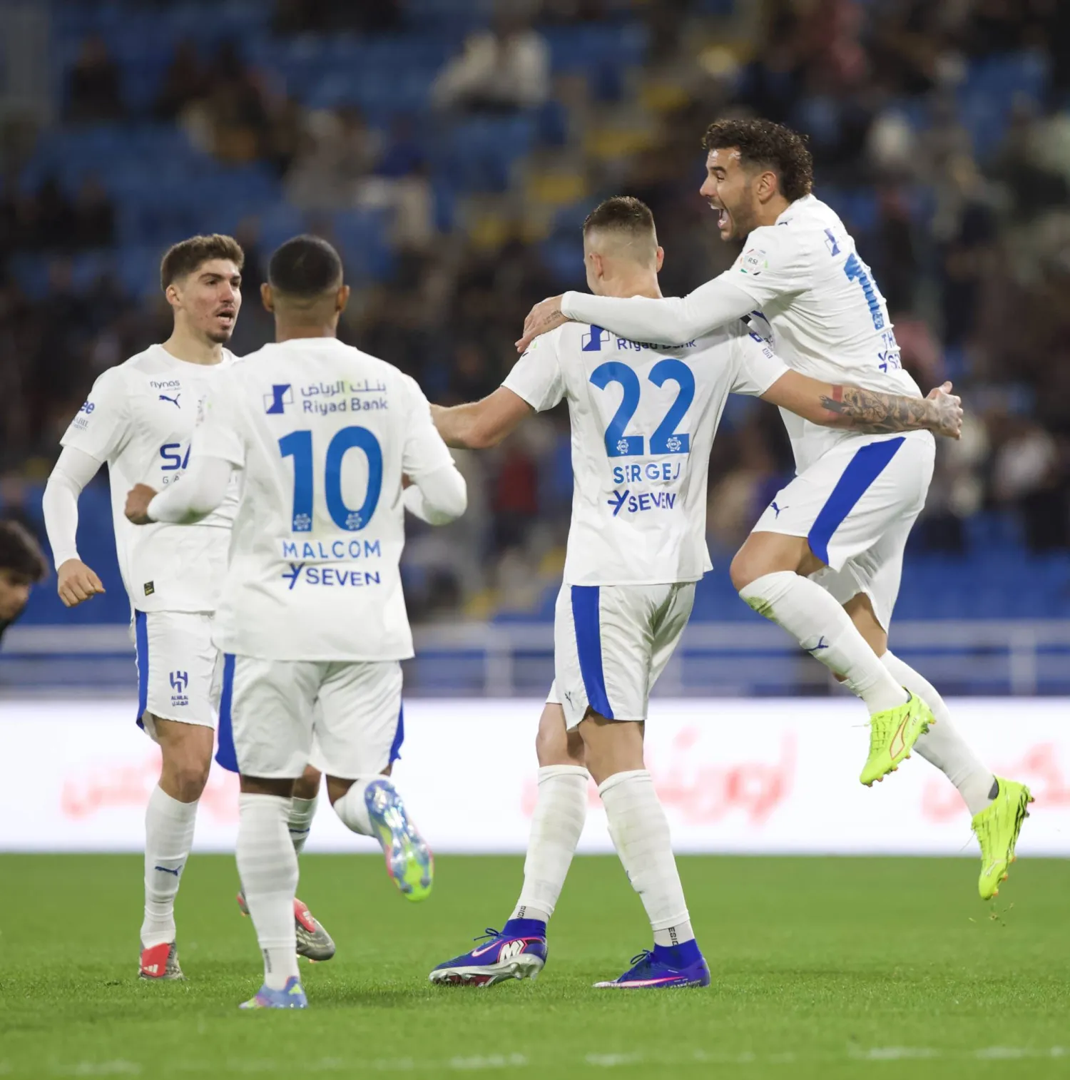 الهلال استثمر تعادل النصر وواصل انتصاراته ليقترب من الصدارة (تصوير: نايف العتيبي) 
