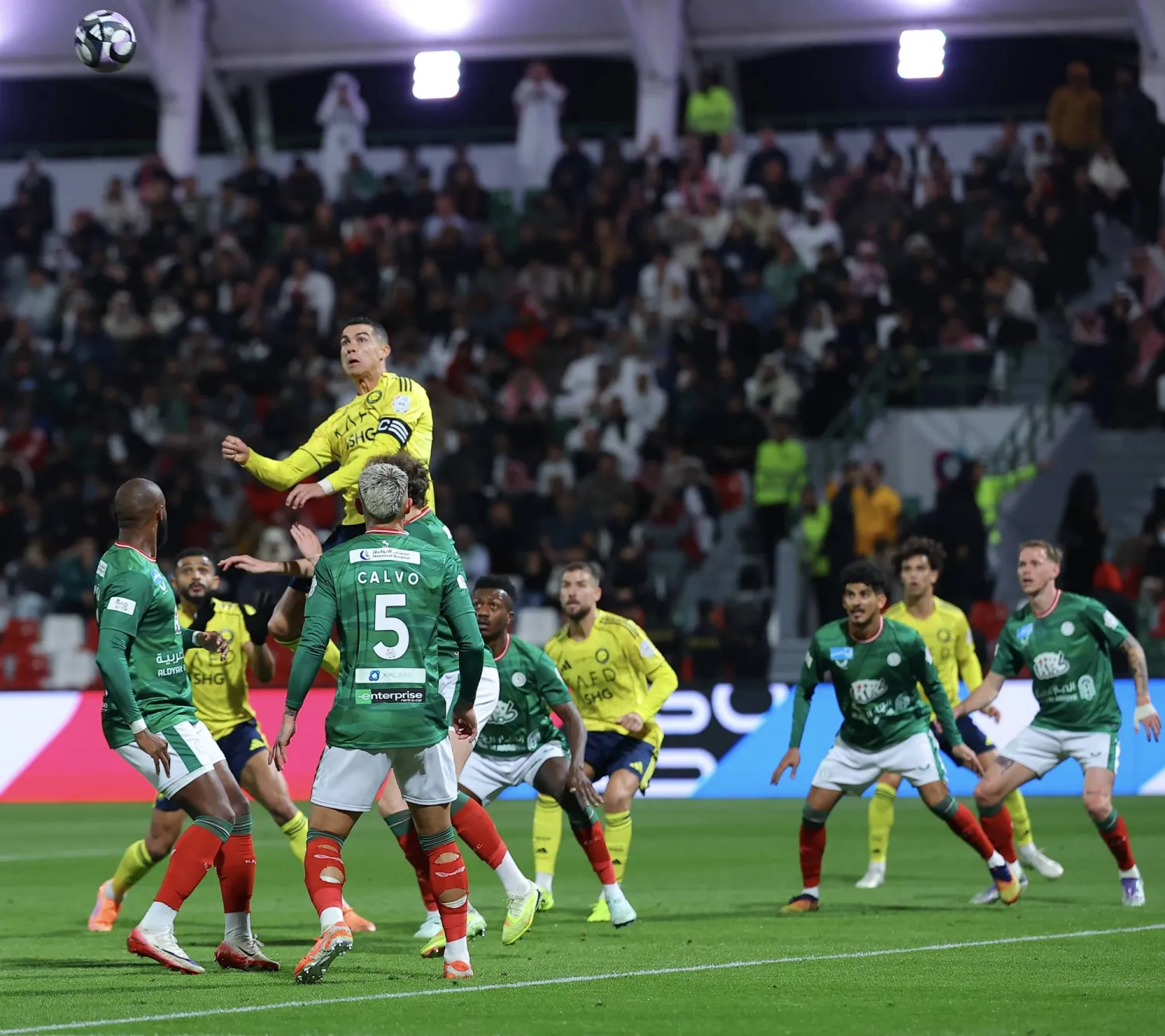 من المباراة التي جمعت النصر والاتفاق في الدمام (تصوير: عبدالعزيز النومان)