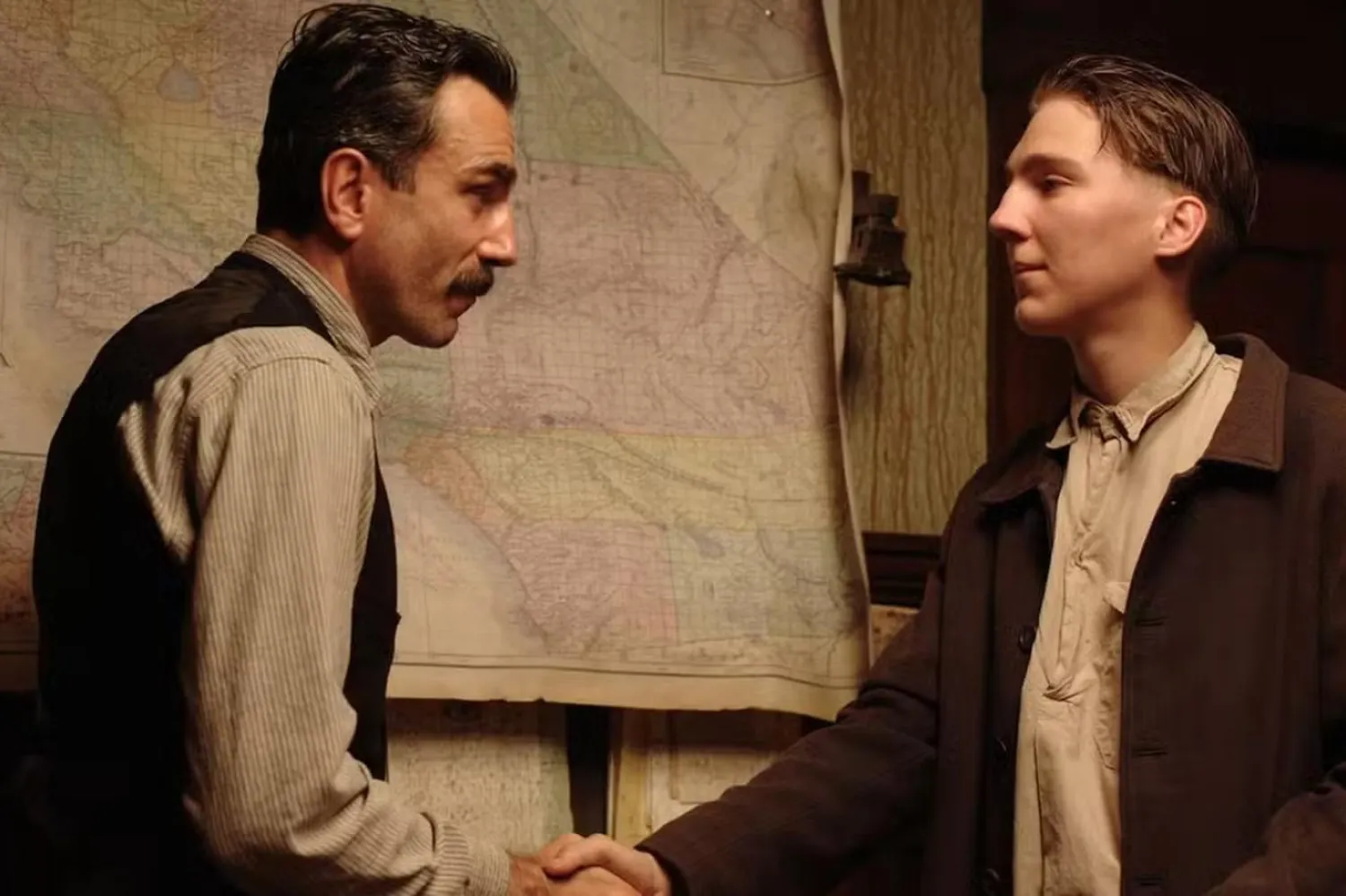 Paul Dano, Kan Dökülecek'te rol almasıyla ilgili "Paul Thomas Anderson ve Daniel Day-Lewis gibi isimlerle çalışıyor olmak bana cesaret verdi" demişti (Paramount)