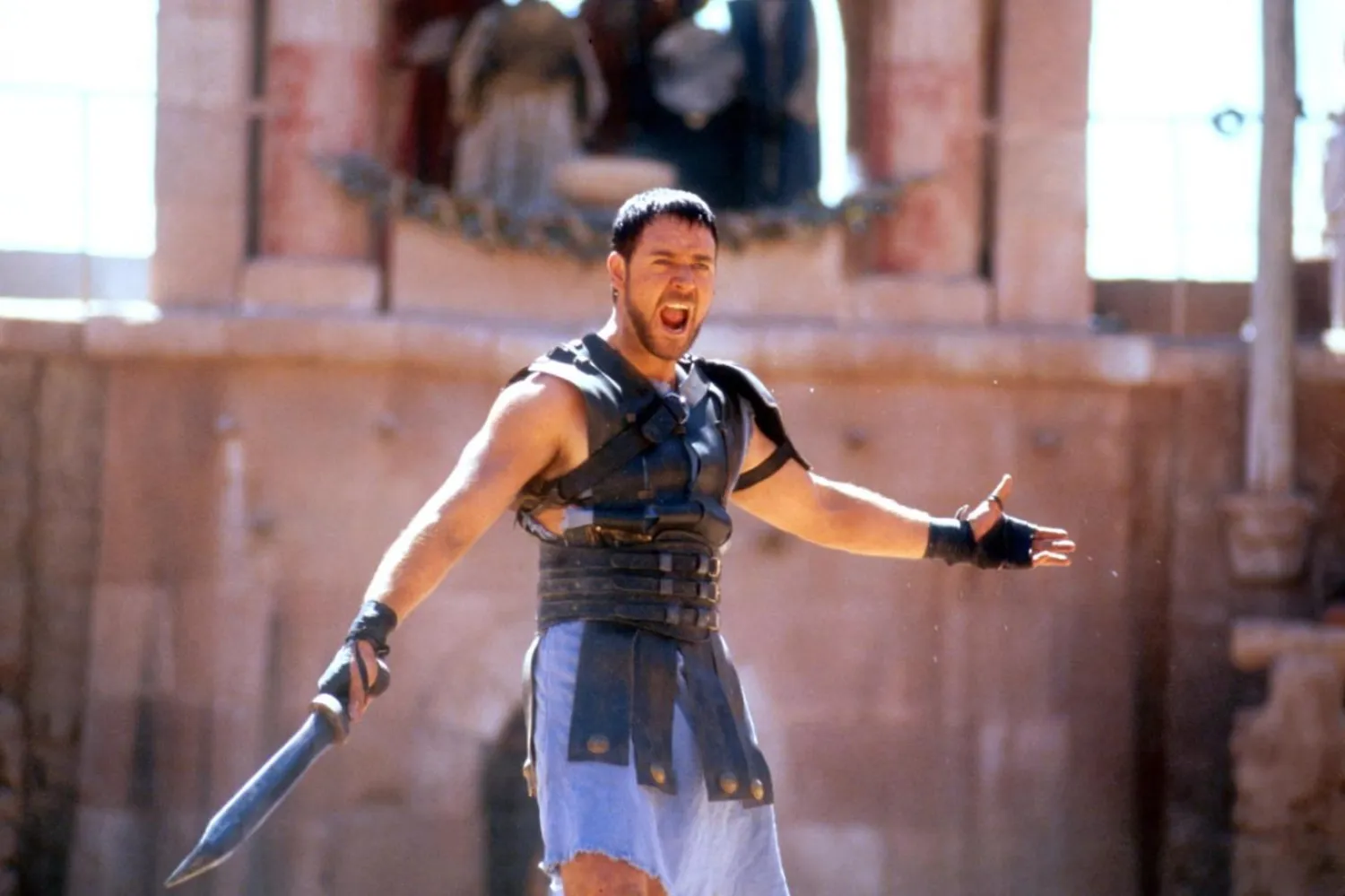 David Franzoni'nin hikayesinden beyazperdeye uyarlanan 5 Oscarlı Gladyatör'de Yeni Zelandalı yıldız Russell Crowe, Romalı general Maximus Decimus Meridius rolündeydi (DreamWorks Distribution)